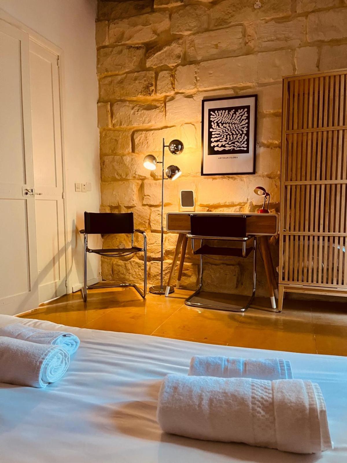 130, One Of A Kind - A Luxury Eclectic Home Tarxien 外观 照片